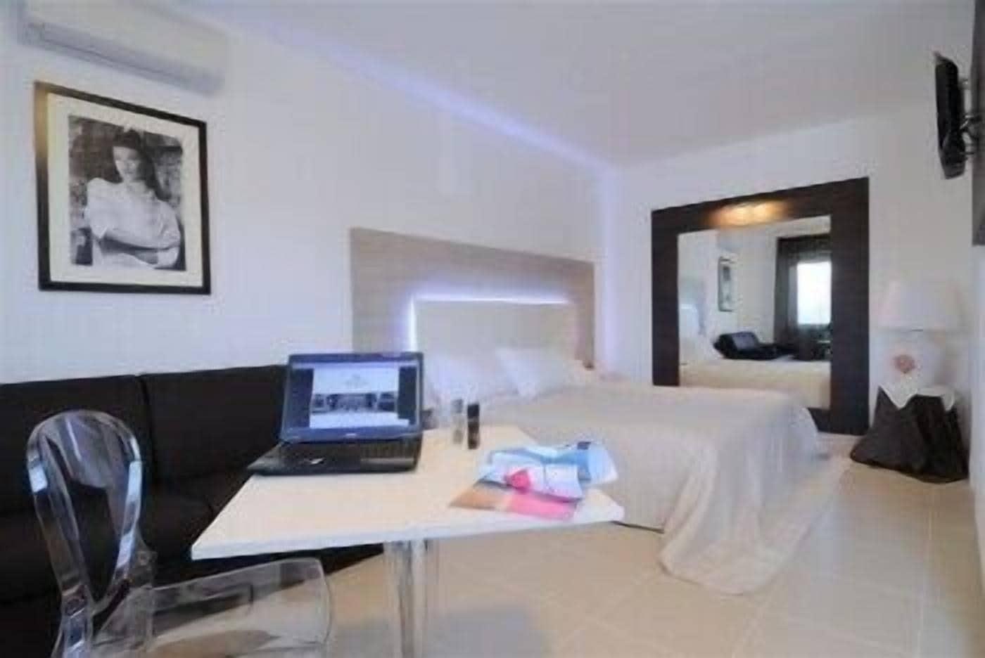 Hotel Ambrosio La Corte Olbia Buitenkant foto
