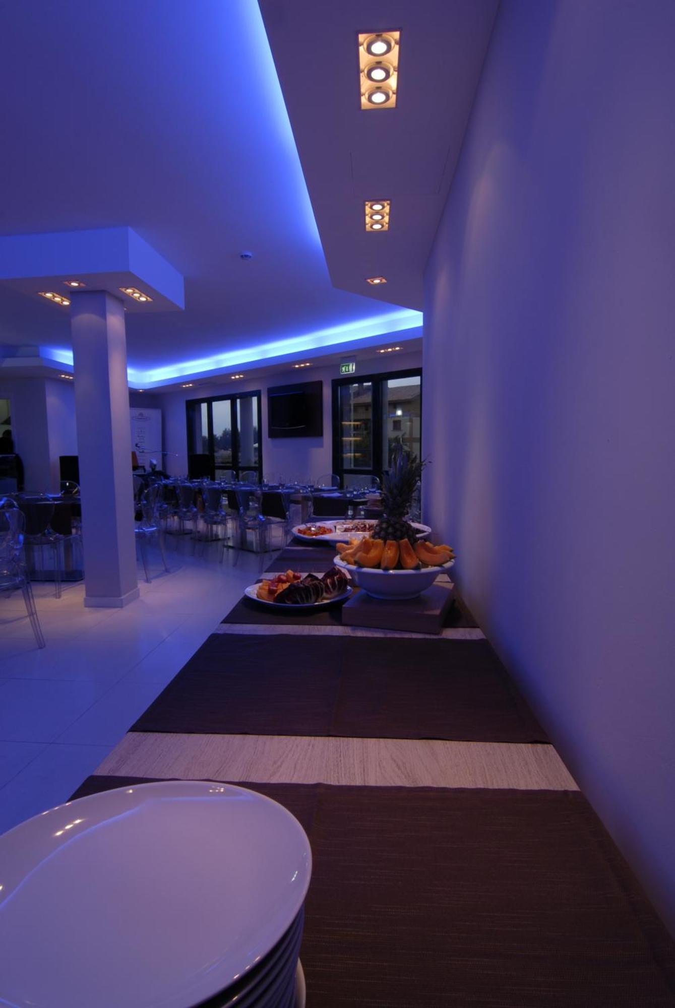 Hotel Ambrosio La Corte Olbia Buitenkant foto