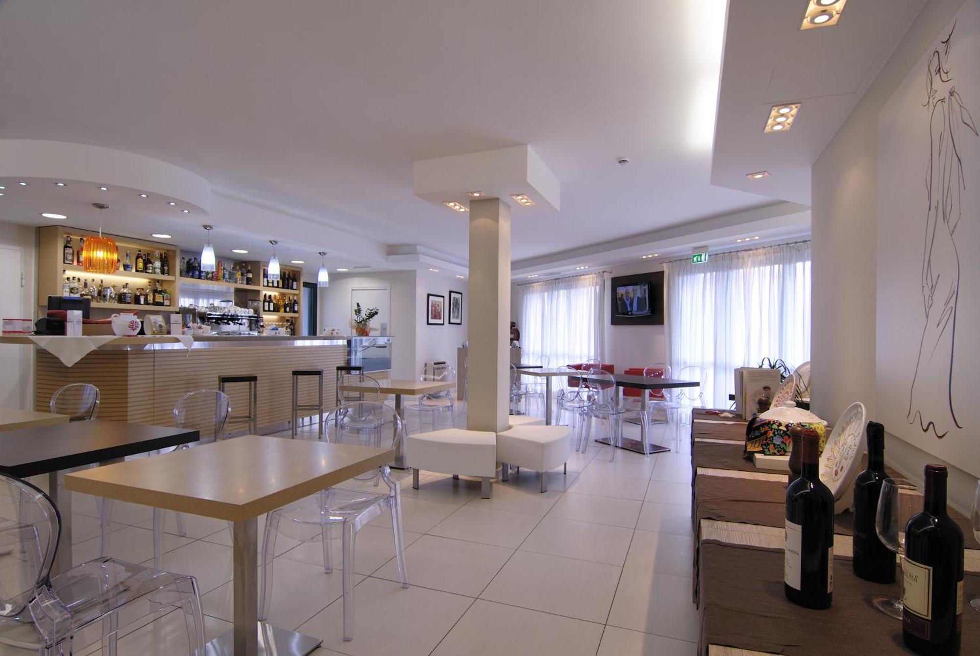 Hotel Ambrosio La Corte Olbia Buitenkant foto