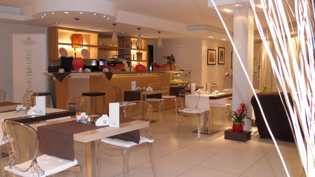 Hotel Ambrosio La Corte Olbia Buitenkant foto