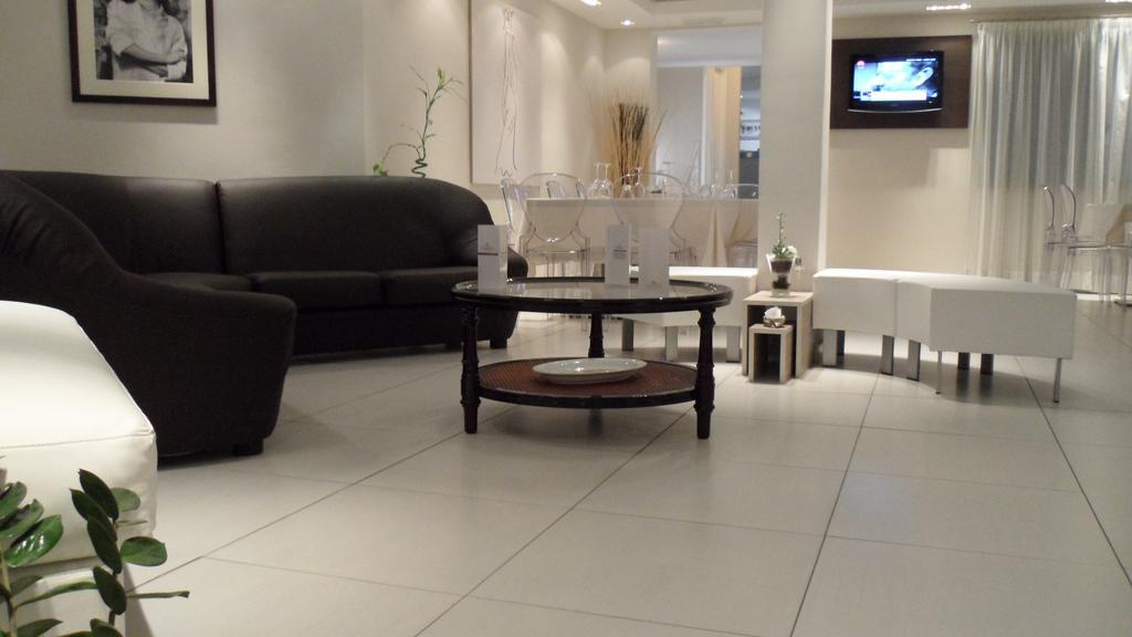 Hotel Ambrosio La Corte Olbia Buitenkant foto